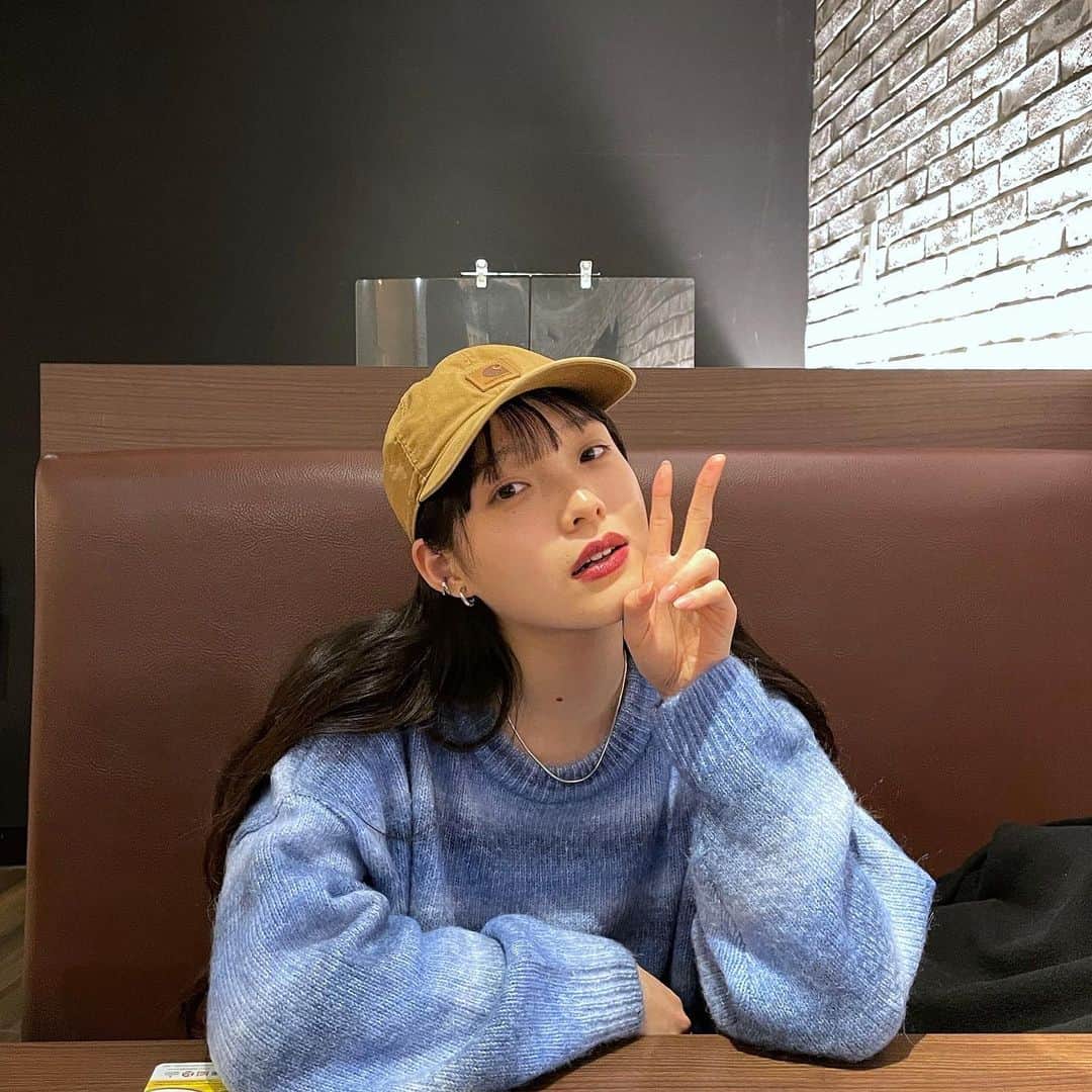 江崎ななほのインスタグラム：「✌️」