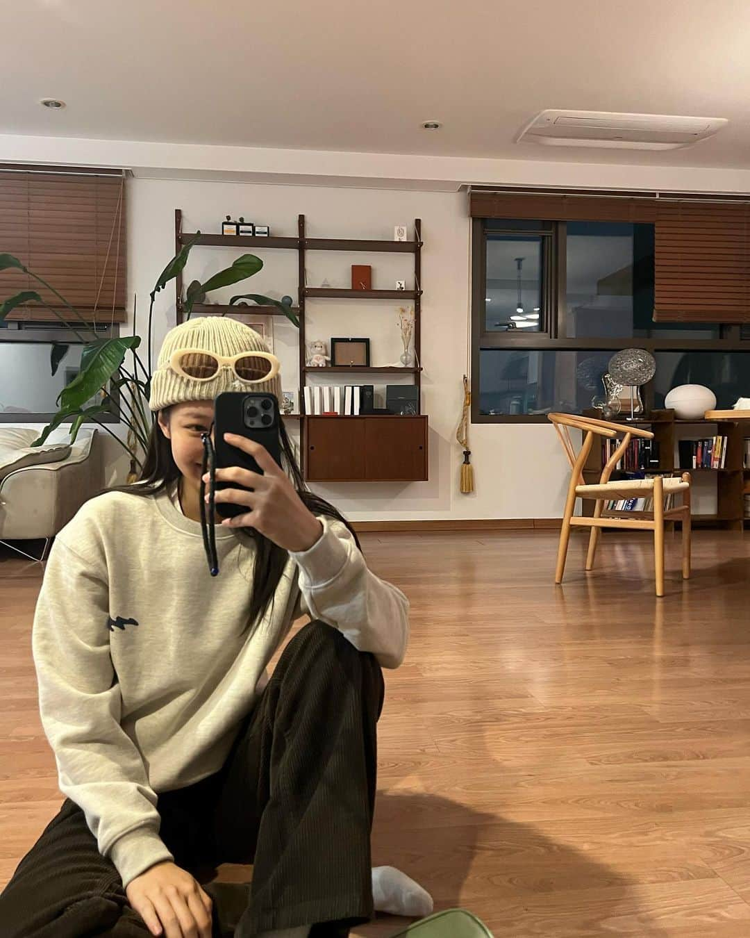 ジェニーさんのインスタグラム写真 - (ジェニーInstagram)「뒹굴뒹굴」12月28日 0時06分 - jennierubyjane