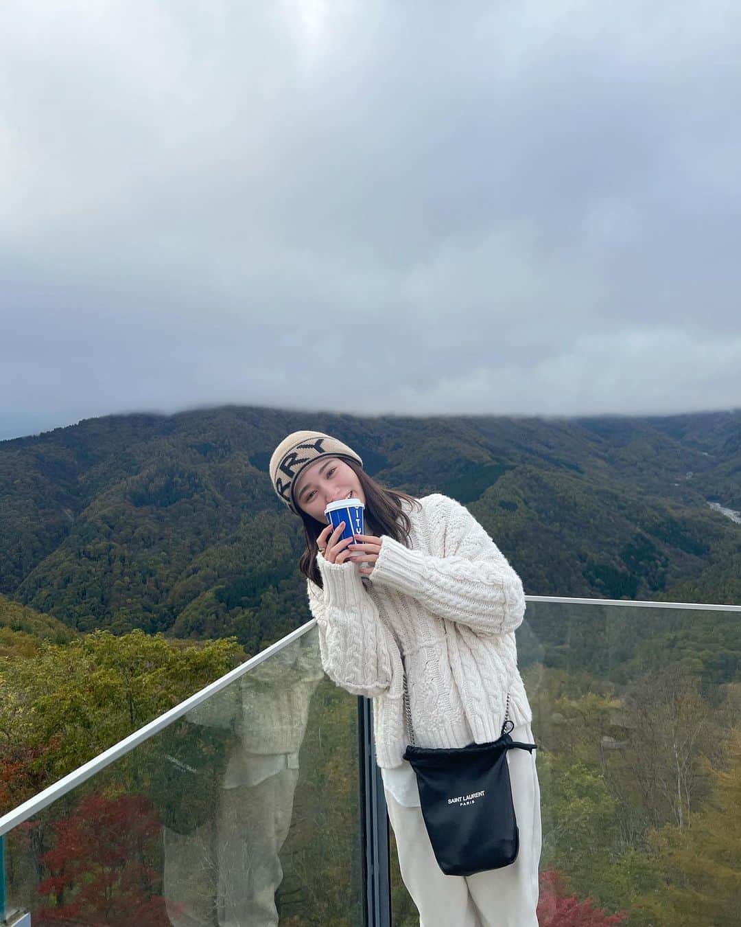 浪花ほのかのインスタグラム：「笑顔( ´･ᴗ･` ) バーゲンダッツのサツマイモ味が食べたくてコンビニ6個も回ったのになかった🤥」