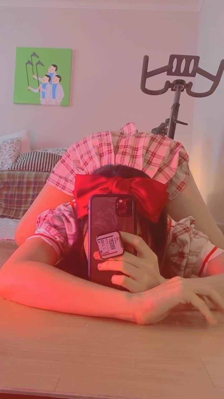 sanga yoginiのインスタグラム：「Trieddd 🎀」