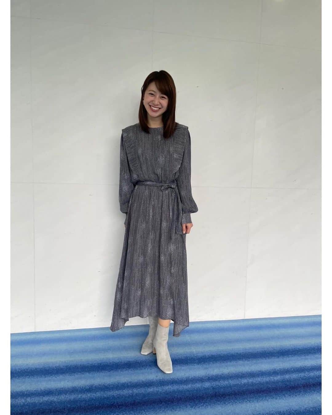 林美沙希さんのインスタグラム写真 - (林美沙希Instagram)「. 土日が暖かかっただけに 今日は寒く感じますね。 忙しい方多いと思いますが どうか無理なさらず 過ごしてください☺️ . 先日の衣装は、 一枚でさらっと 着られるワンピース。 合わせる靴によっても 印象が変わりそうです✨  #annニュース #林美沙希 #衣装 #yaya #anqjewelry」12月13日 16時50分 - misaki0hayashi