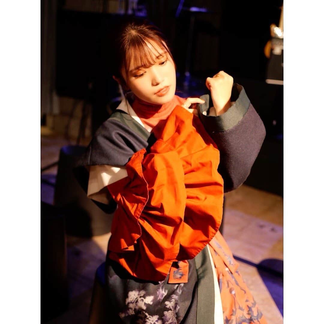 美山加恋のインスタグラム：「バースデーイベントで着させていただいた衣裳。 すっっっっごくお気に入り‼️ この服でweiboの動画も撮りました☺️ きえさんいつもかわいい服を着させてくれてありがとう☺️  1着目  @atsushi.nakashima @the.pr_ @dianashoespress」