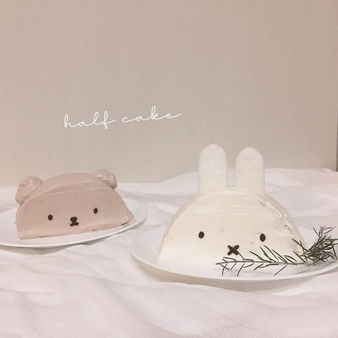 R i R y (リリー)さんのインスタグラム写真 - (R i R y (リリー)Instagram)「『 ミッフィーおうちカフェ🐇』　　  おうちカフェで作りたい！ ミッフィー特集💓 ぜひ参考にしてみてください🤎  ✴︎---------------✴︎---------------✴︎ ▶▶掲載する写真を募集中📸 カワイイ写真が撮れたら、@velle.jp をタグ付けするか、ハッシュタグ #velle_jp をつけて投稿してみてね♪  velle編集部と一緒にカワイイで溢れるvelleを創っていこう😚🤍  ✴︎---------------✴︎---------------✴︎ #おうち時間 #おうちカフェ #韓国カフェ #手作りお菓子 #おかし作り #クッキー #チョコレート #デコレーション #おうちごはんで世界へエールを #フルーツサンド #フルーツサンドイッチ #いちごサンド #フーディーテーブル #ミッフィー #ミッフィーカフェ #ミッフィーのカフェレシピbook #サンドイッチ #食パンアレンジ #朝ごパン #ピクニック #おしゃピク #おうちピクニック #休日の過ごし方 #置き画 #置き画くら部 #置き画倶楽部 #カフェ好きな人と繋がりたい #お洒落さんと繋がりたい #ミッフィークッキー」12月13日 21時00分 - velle.jp