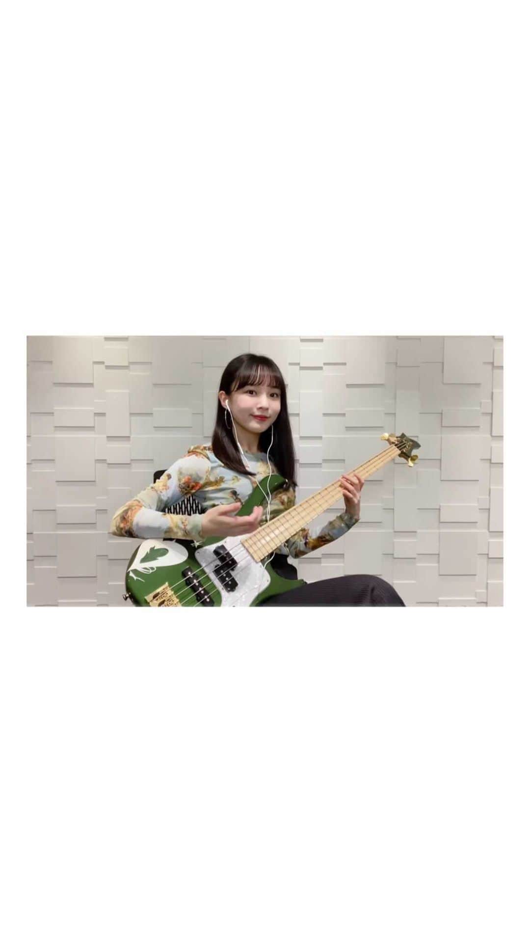 MINAのインスタグラム：「. HEY TAYO🌷 リールのせるね＾＾ I played the bass!!」