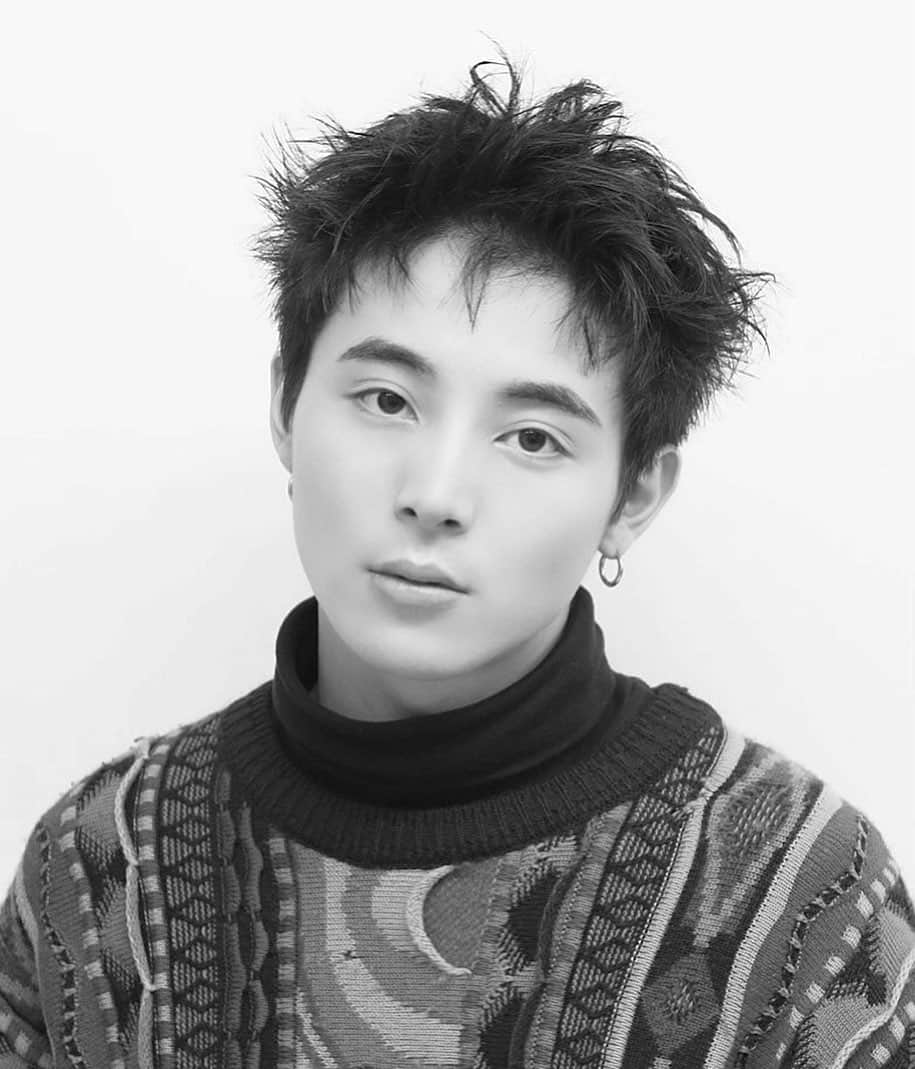 高橋龍之介のインスタグラム：「🖤🤍」