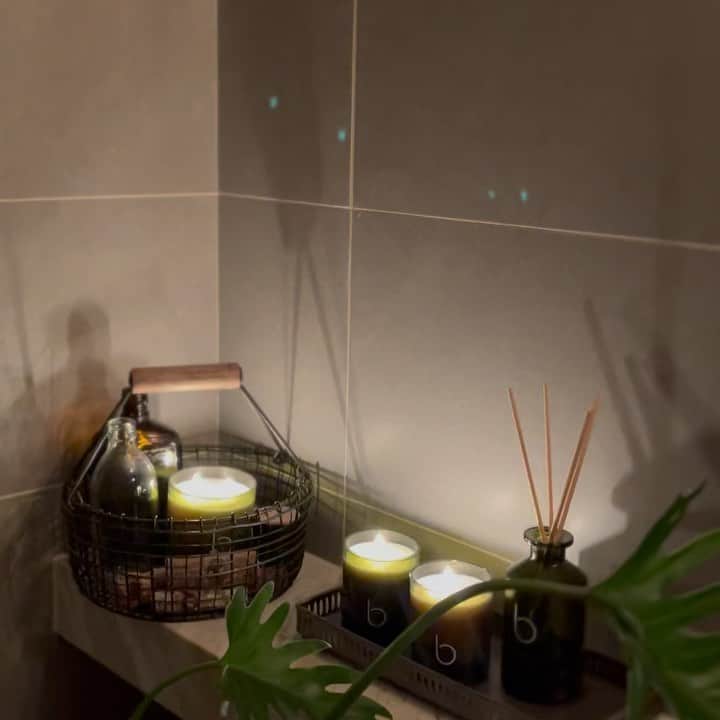 Lilian莉安のインスタグラム：「- 秋冬特別適合點上蠟燭 Bamford 英式花園室內擴香系列 整個空間變得超浪漫舒服😌」