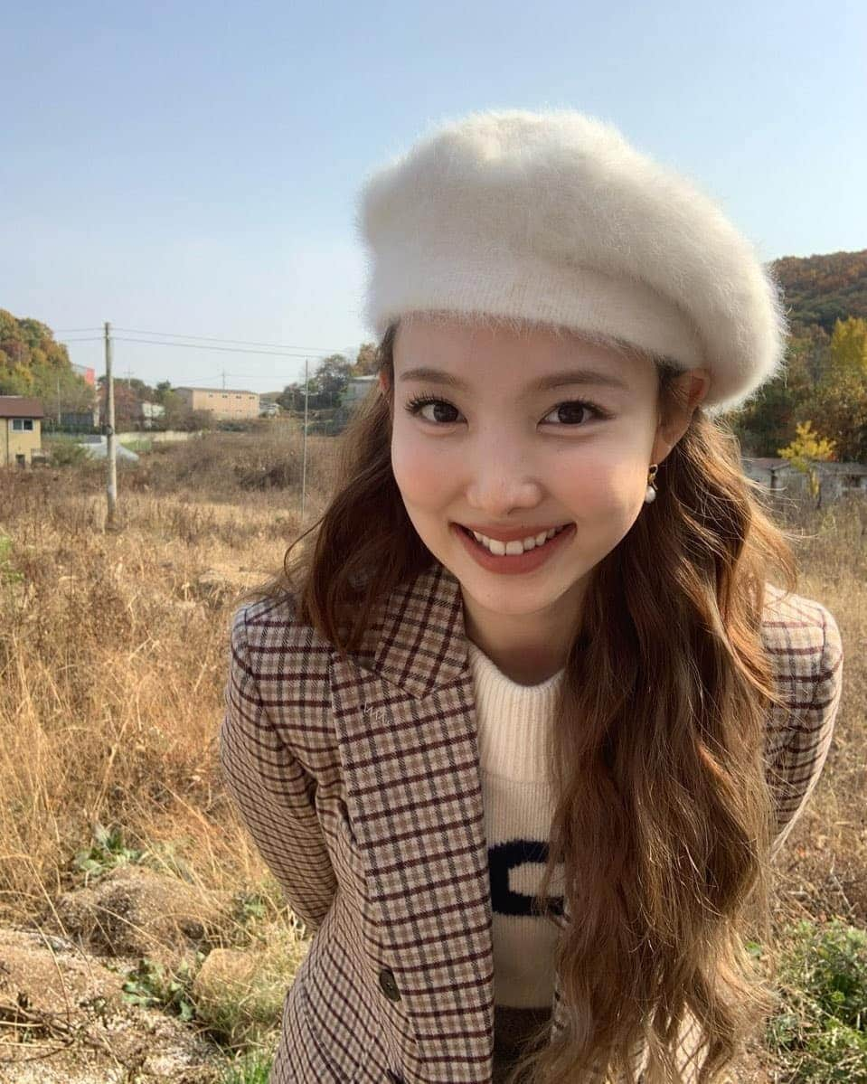 ナヨンのインスタグラム：「♪ ❤ © owner ↬#Nayeon #TWICE #나연 #트와이스 ♡」