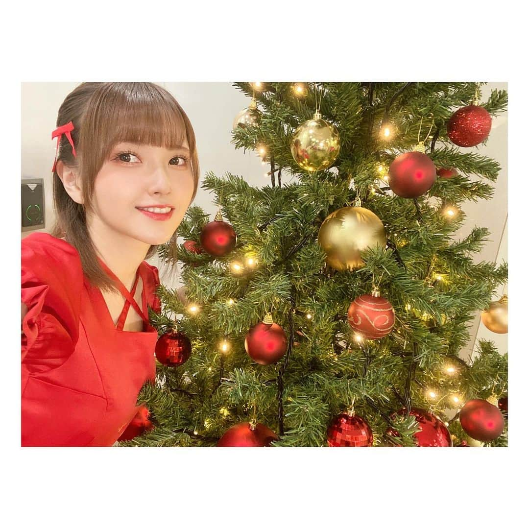 鬼頭明里さんのインスタグラム写真 - (鬼頭明里Instagram)「🐶🎄👗🎀」12月14日 13時20分 - akarikito1016