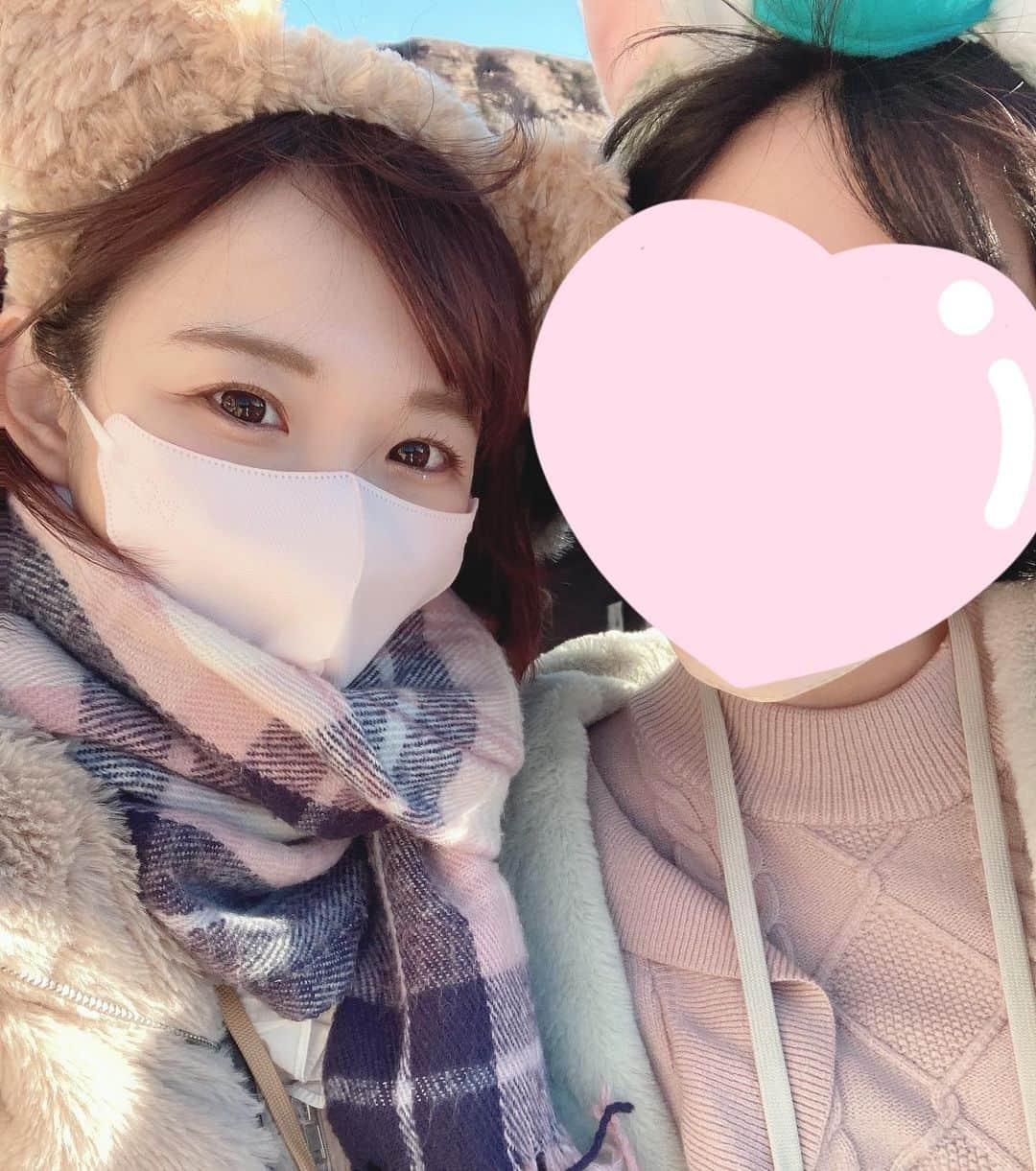 音井結衣さんのインスタグラム写真 - (音井結衣Instagram)「♡Tokyo Disney Sea♡ part1  ダッフィーコーデ🧸 大親友ちゃんが大絶賛の写真が一枚目です(笑)いっぱい褒めてくれた♡ ♡★♡ﾟ･*:.｡ ｡.:*･ﾟ♡★♡ﾟ･*:.｡ ｡.:*･ﾟ♡★♡ﾟ･*:.｡ ｡.:*･ﾟ♡★♡ﾟ  #disneysea  #disney  #disneygram  #tokyodisneysea  #duffy  #ダッフィーコーデ  #冬コーデ  #winter  #ootd  #instagood  #instadaily  #tiktok  #tiktokers  #japanesegirl  #kawaiigirl  #uwu  #japan  #てぃっくとっく  #ディズニーシー  #ディズニーコーデ  #ミッキー  #instagood  #fyp  #followｍe  #自然光  #cosplay  #likeforlikes  #insta  #smile  #fun」12月14日 20時06分 - otoi_yui_19