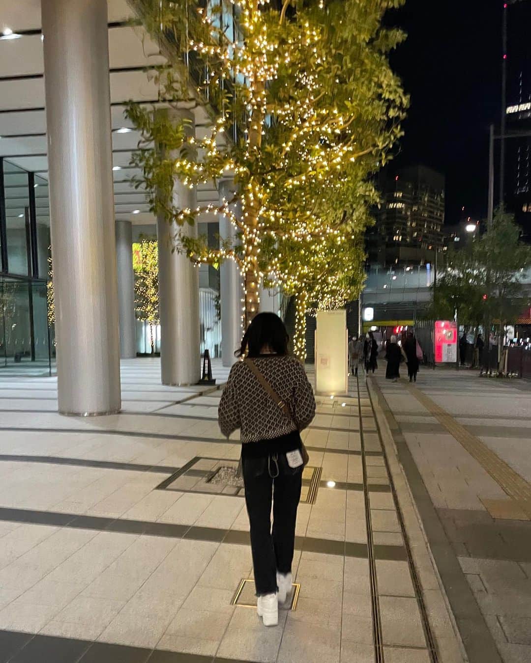 のインスタグラム：「最近撮影帰りにイルミネーションいっぱい見つける➰✨」
