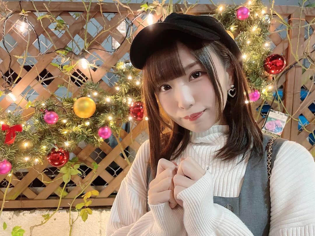 のインスタグラム：「今日は寒いから一緒いて🤧 . . . . . #もうすぐ#クリスマス#アイドル#girl#idol#kawaii#kawaiigirl#kawaiifashion#followme#東京#ファッション#可愛い#かわいい#follow#フォローミー#自撮り#可愛い女の子#かわいい女の子#lol#love#instagood#instadaily#OOTD#photooftheday#me#TagsForLikes#igers#彼女風#デート#デートコーデ」