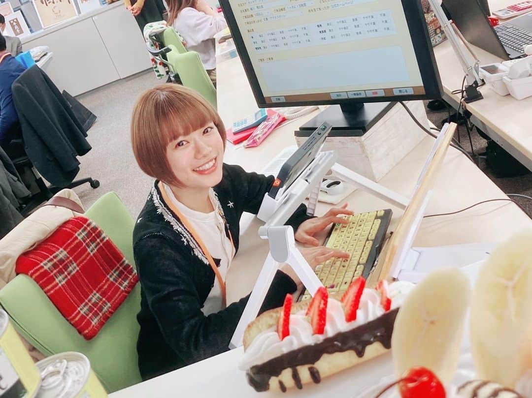 恋です ヤンキー君と白杖ガール さんのインスタグラム写真 恋です ヤンキー君と白杖ガール Instagram 最終回 は今夜10時 食品関係の会社で 事務所の仕事を始めたユキコ 頑張ってます Olユキコ 杉咲花 恋です 恋ですリアタイ 12月15日