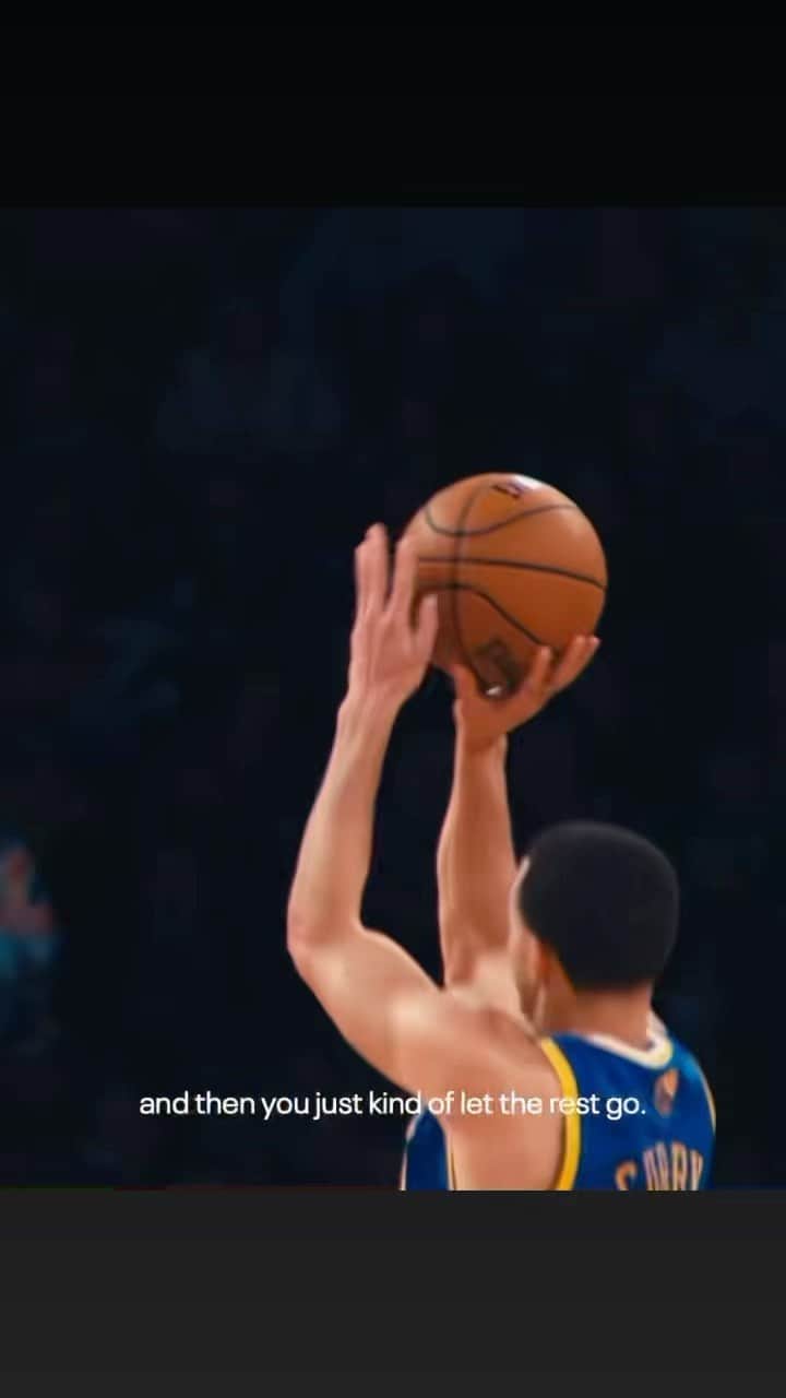 エイヨシャ・カレーのインスタグラム：「2974 and counting. Congrats my baby. I love you so much! You did that. To God be the glory. I’m so proud of ya @stephencurry30 .」