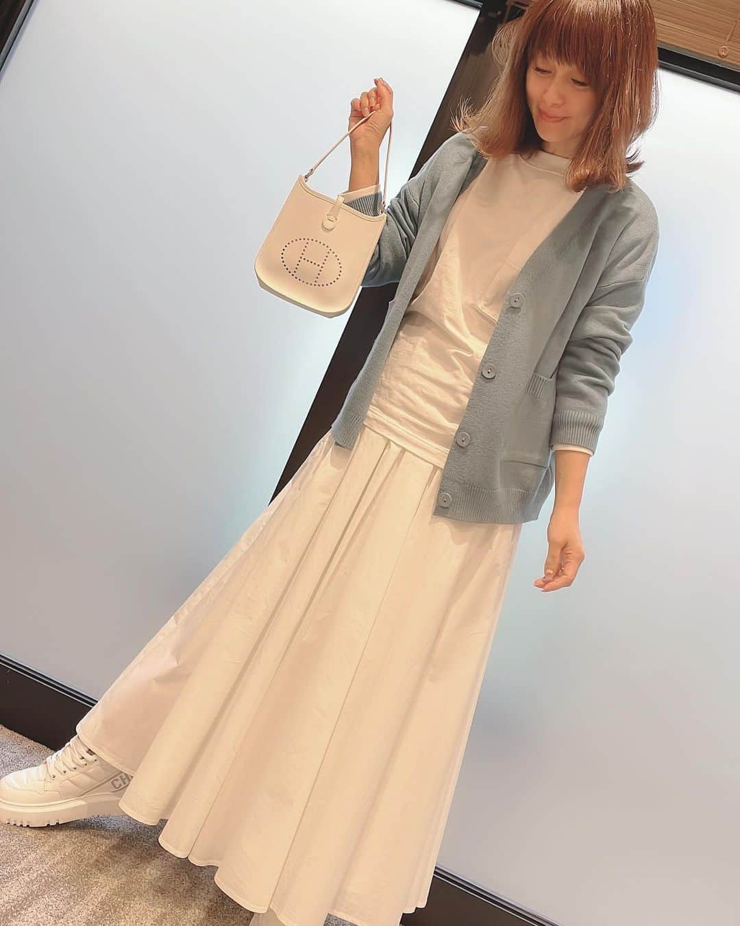 渡辺美奈代さんのインスタグラム写真 - (渡辺美奈代Instagram)「本日の私服  #ホワイト✖️水色 #minayo select #coordinate」12月15日 13時23分 - watanabe_minayo