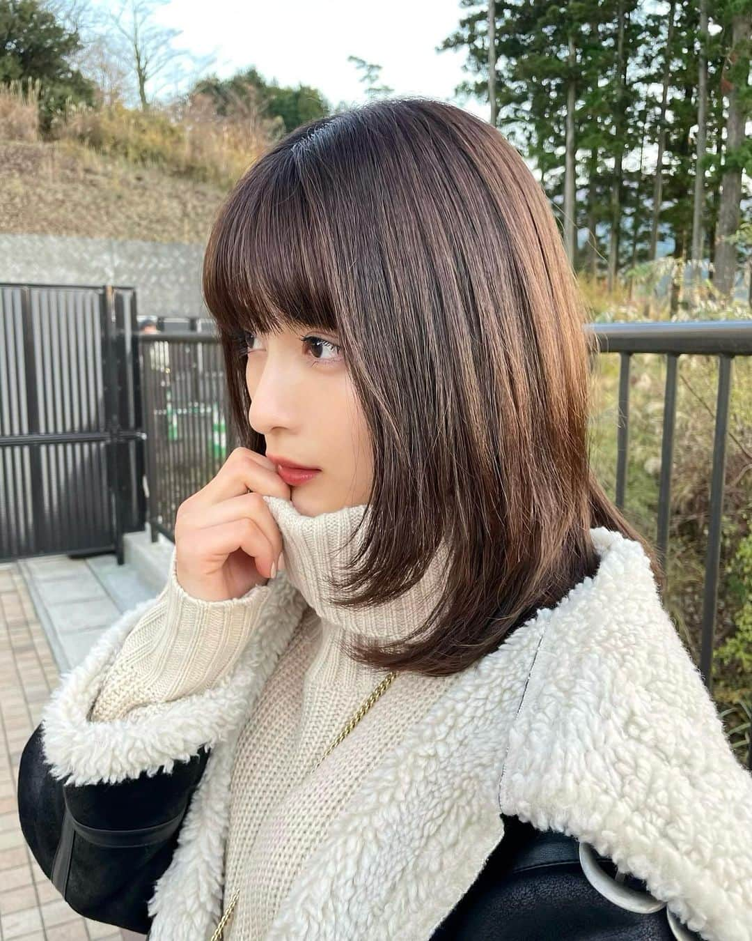 織田奈那のインスタグラム：「にゃんぱお ずっと布団の中で寝てたいんだけど取り敢えず今年一杯は頑張ろう 年始はたくさん寝よう 布団の中で生活しよう おっけーおっけー」