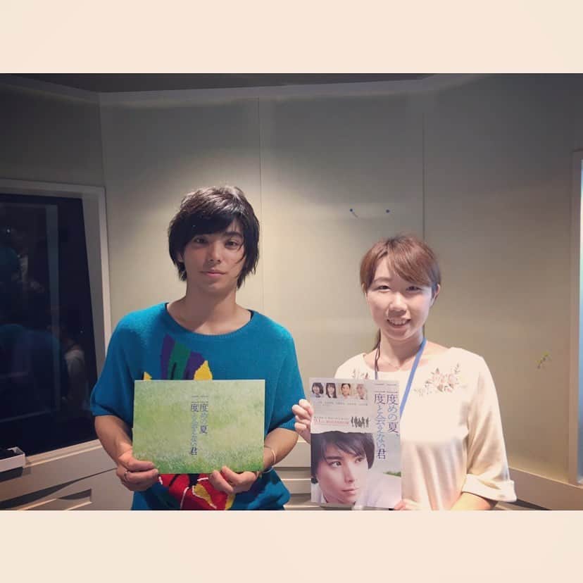 堀池真緒のインスタグラム：「ずっと探してた写真を見つけました！！ 朝ドラ #カムカムエヴリバディ 勇ちゃん⚾️  #村上虹郎 さん🌈✨✨ 2017年、RADIOJAMにご出演いただきました👏  #過去pic」