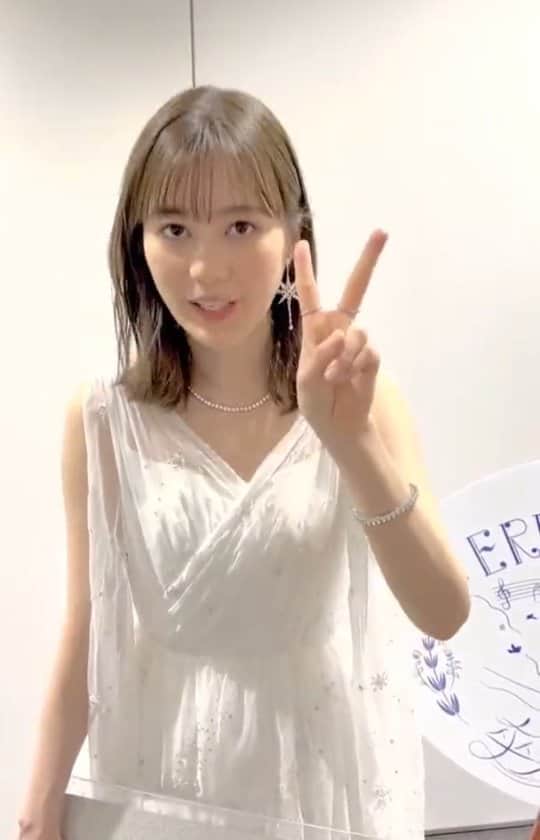生田絵梨花のインスタグラム：「お疲れ様！☺️  #生田絵梨花 #乃木坂46」