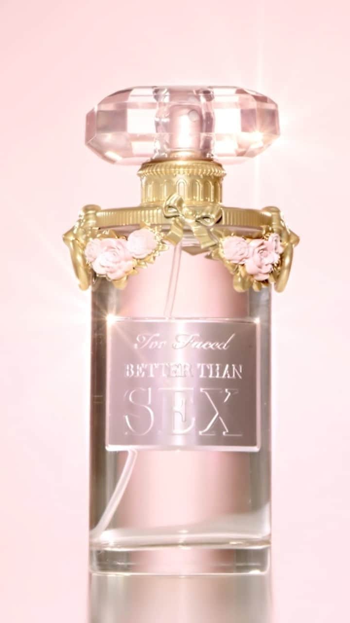 Too Facedのインスタグラム：「📣 We're going live TOMORROW, December 16th at 10:00 AM PST with our Co-Founder and Chief Creative Officer, @jerrodblandino 💗 Tune in for your first chance to grab our brand new Better Than Sex Eau de Parfum! 💗  Tap the reminder in the bottom left on the image to get notified! #toofaced #tfcrueltyfree #betterthansex」