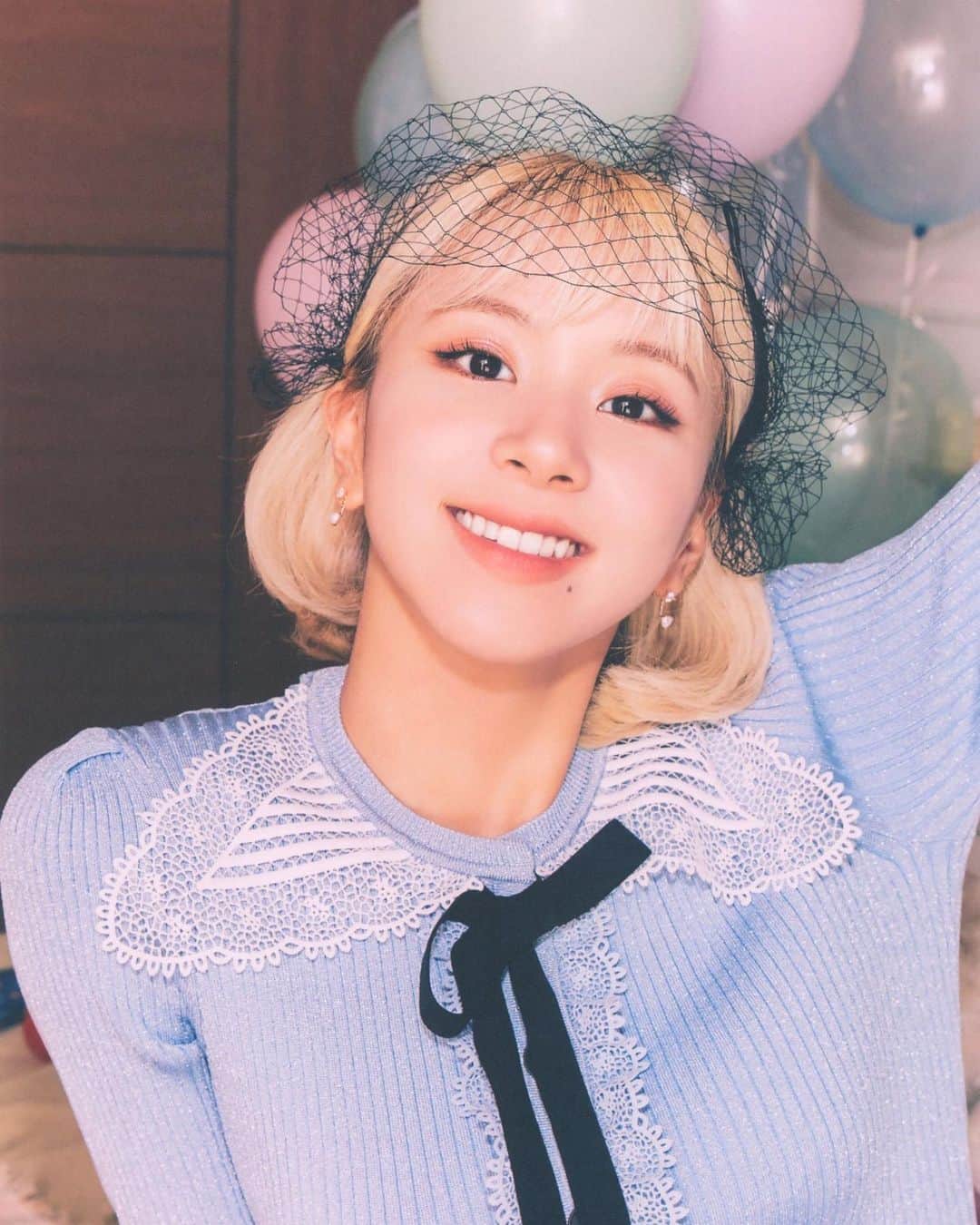 チェヨンさんのインスタグラム写真 - (チェヨンInstagram)「TWICE 6th Anniversary HAPPY TWICE & ONCE DAY! AR Photobook Scans #chaeyoung #채영 #twice #트와이스 #prettyrapstarchaeyoung #scientist #formulaoflove  cr.njmsjmdct2」12月16日 6時12分 - twicechaeyoung