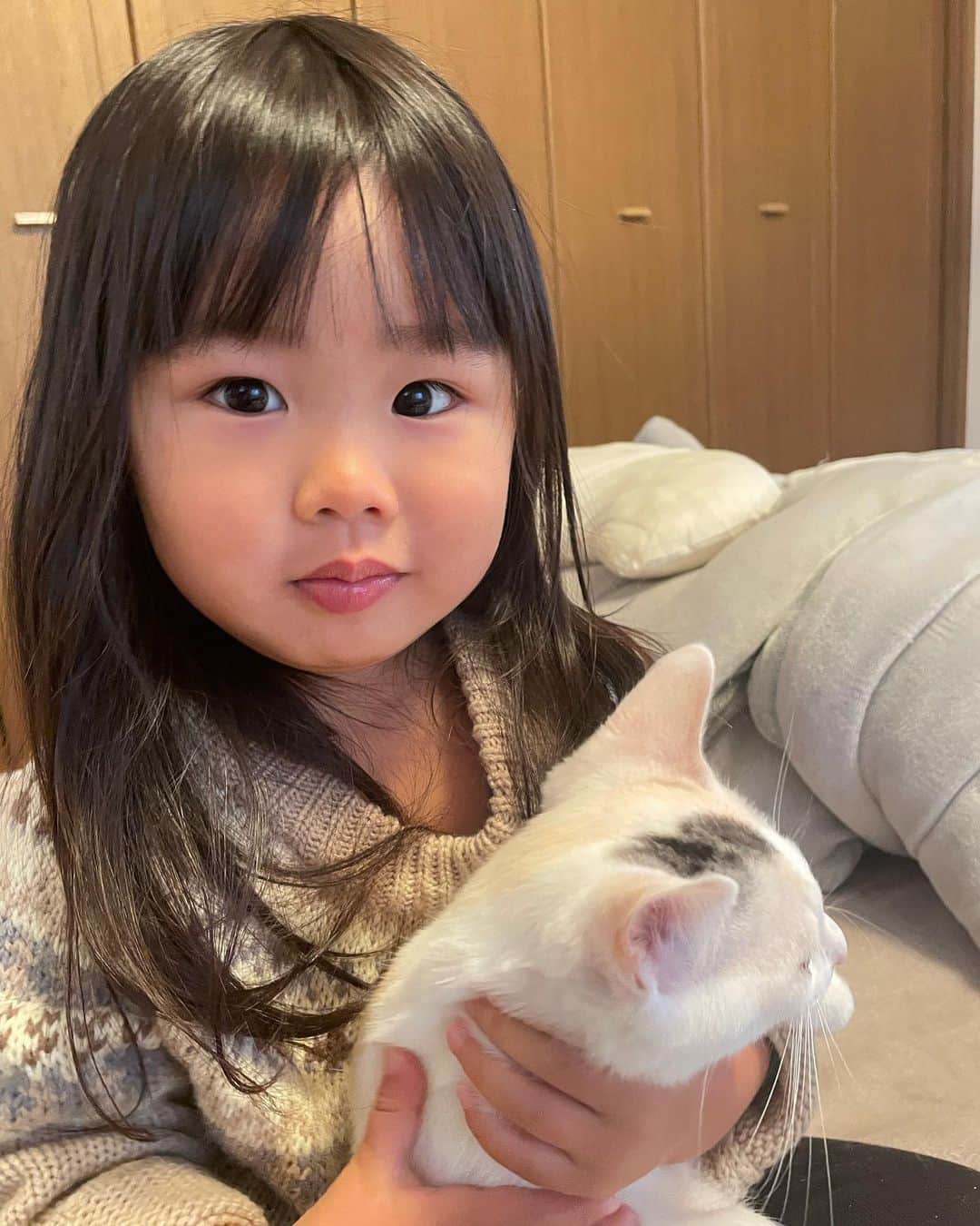 いしだ壱成のインスタグラム：「離婚しました。これからは娘のために精一杯生きていきたいと思います。」