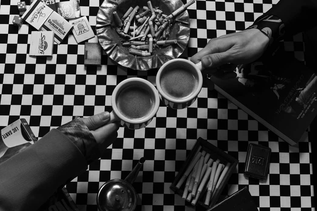 間宮祥太朗さんのインスタグラム写真 - (間宮祥太朗Instagram)「coffee & cigarettes & books  SENSE 1.2月号」12月16日 12時02分 - shotaro_mamiya