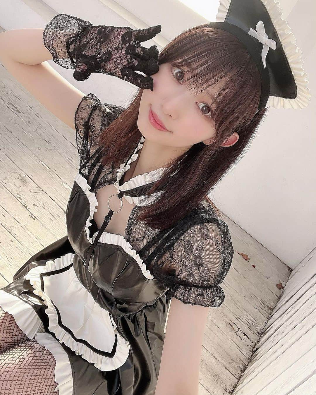 璃波のインスタグラム：「ハーネスメイド着ました❤︎ ・ Maid♡ ・ #メイド #メイド服 #ハーネス #ハーネスメイド #編みタイツ #撮影会  #撮影会モデル #クリアストーン #クリアストーンコスチューム #maid #maidcosplay #cosplay #costume #japanesegirl #photooftheday #selfie #followme #follow #love #instagood #메이드 #코스프레 #셀카 #촬영 #인물 #좋아요환영 #コスプレ #コスプレイヤー #璃波」