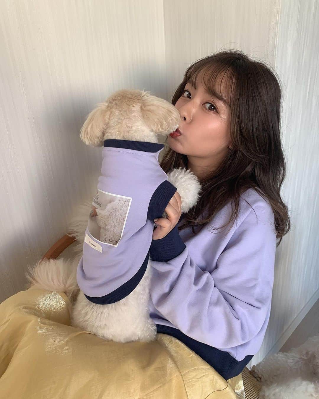 のインスタグラム：「ちらっ🤭❤️」
