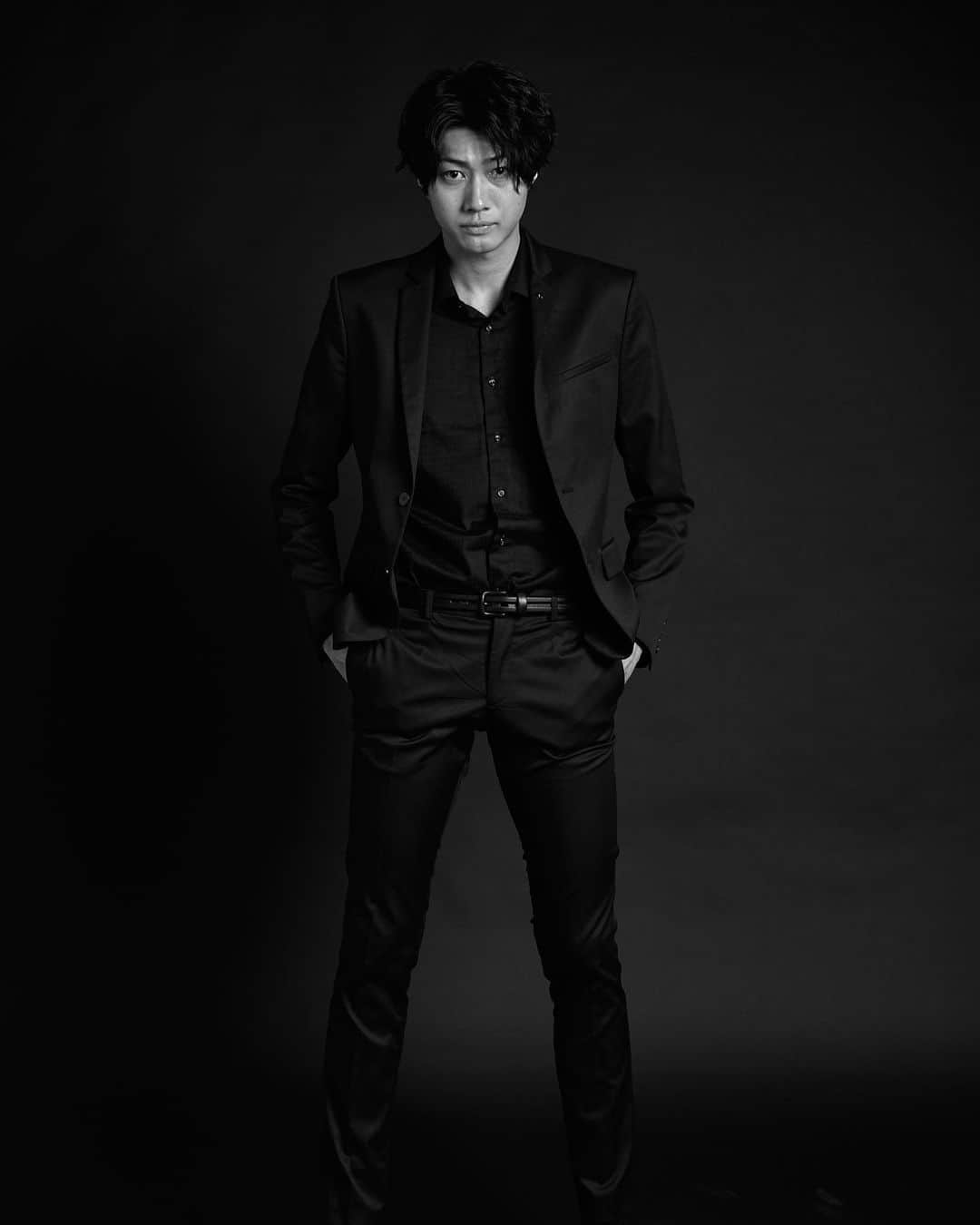 小坂涼太郎のインスタグラム：「黒太郎」