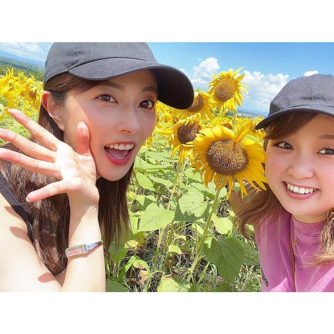 林田雪菜のインスタグラム：「夏の思い出2021🌻  #西原村 #萌の里 #熊本ひまわり畑  #ひまわり #スタバ #スターバックス #夏の思い出 #夏の思い出2021 #スタバは萌の里じゃないよ #紛らわしくてすみません」