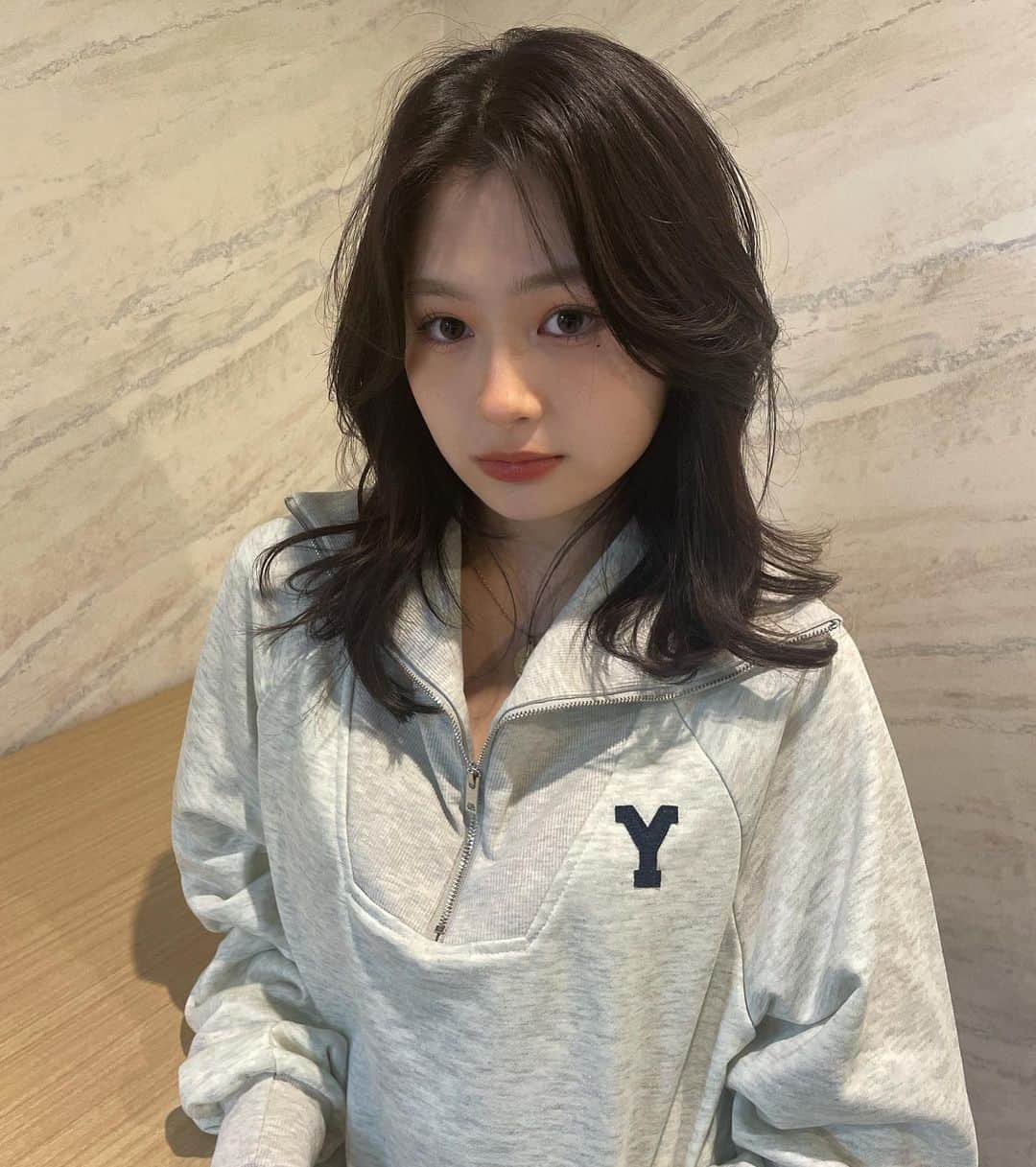 椎名亜美さんのインスタグラム写真 - (椎名亜美Instagram)「いつもの私と違う点はどこでしょう！ @holidayandholiday_official」12月16日 18時36分 - ami.co.jp0106