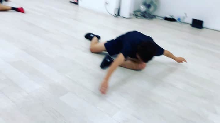 稲垣祥のインスタグラム：「今日はミンテを誘ってJARTAトレーニング！ こんな感じにいつも癖のある動きばっかやってます笑 #JARTA」