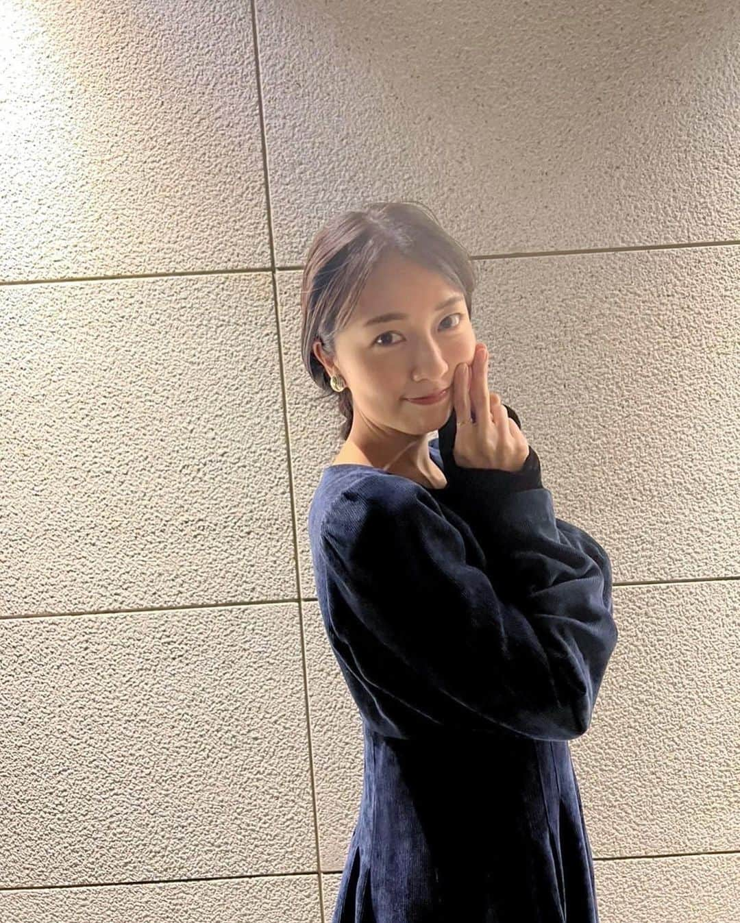 小島梨里杏さんのインスタグラム写真 - (小島梨里杏Instagram)「情報解禁です！🥼🔬  #テレビ朝日 にて放送 #木曜ミステリー「#科捜研の女」 2022年1月13日（木）よる8:00〜 第9話2時間スペシャル🎍  に出演させていただきます。  ちょっぴり？ラブリーな女の子 堀日菜子ちゃんを演じております。。！  新年にみなさまとテレビでお会いできること楽しみにしています、どうぞよろしくお願いします☺️」12月16日 23時44分 - r_riria