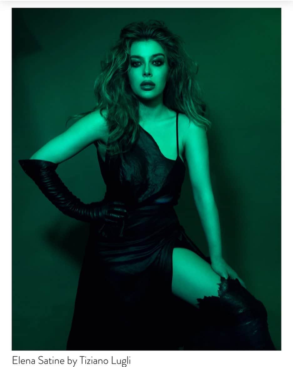 エレナ・サチンのインスタグラム：「🌱Poison Ivy vibes for @graziausa」