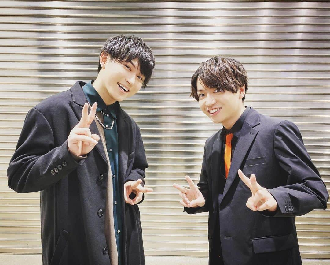 千葉翔也さんのインスタグラム写真 - (千葉翔也Instagram)「ロストエデン📸 あれからもう9ヶ月…！  あっという間に残り2話だなんて寂しい。  金曜24時、 今からでも必ず盛り上がれるから観てね！  #矢野奨吾  ジャック #永塚拓馬 エリザベス #江口拓也 サガ様 #3月の思い出  配信あるよ ABEMA dアニメストア dアニメストア　ニコニコ支店 dアニメストア　for Prime Video FOD U-NEXT アニメ放題 バンダイチャンネル Hulu TSUTAYA TV Video Market DMM.com music.jp ひかりTV ニコニコチャンネル ニコニコ生放送 GYAO! Amazonプライム・ビデオ TELASA J:COMメガパック」12月17日 17時48分 - shoya_chiba_official