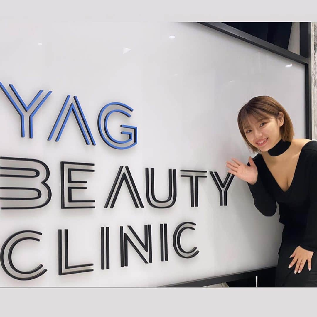 大川成美さんのインスタグラム写真 - (大川成美Instagram)「渋谷にある @yagbeauty_official に行ってきました✨  肌を明るくする レーザートーニングとピーリングをしてもらいました。  チクッとするけど、わたしは大丈夫だった🙆‍♀️ とっても丁寧にやってくれて何度も話しかけてくれたので安心感。ザラつきもなくなって肌の調子良い！！ ３枚目…３日後すっぴんお肌ツヤツヤ🤤  ※キャンペーン 大川成美のInstagramを 見たで…お得になります。  ☑︎yagレーザートーニング＋パック  通常価格￥9,000＋tax が ご新規様￥2,980＋tax に なります！！！  レーザー気になってる方は是非、この機会に💛  #YAGBEAUTY #レーザートーニング #ファビュラスピーリング #RRRマスクパック #美容　#クリニック #美白 #アンチエイジング  #毛穴ケア #レーザー治療」12月17日 8時48分 - naru_coco