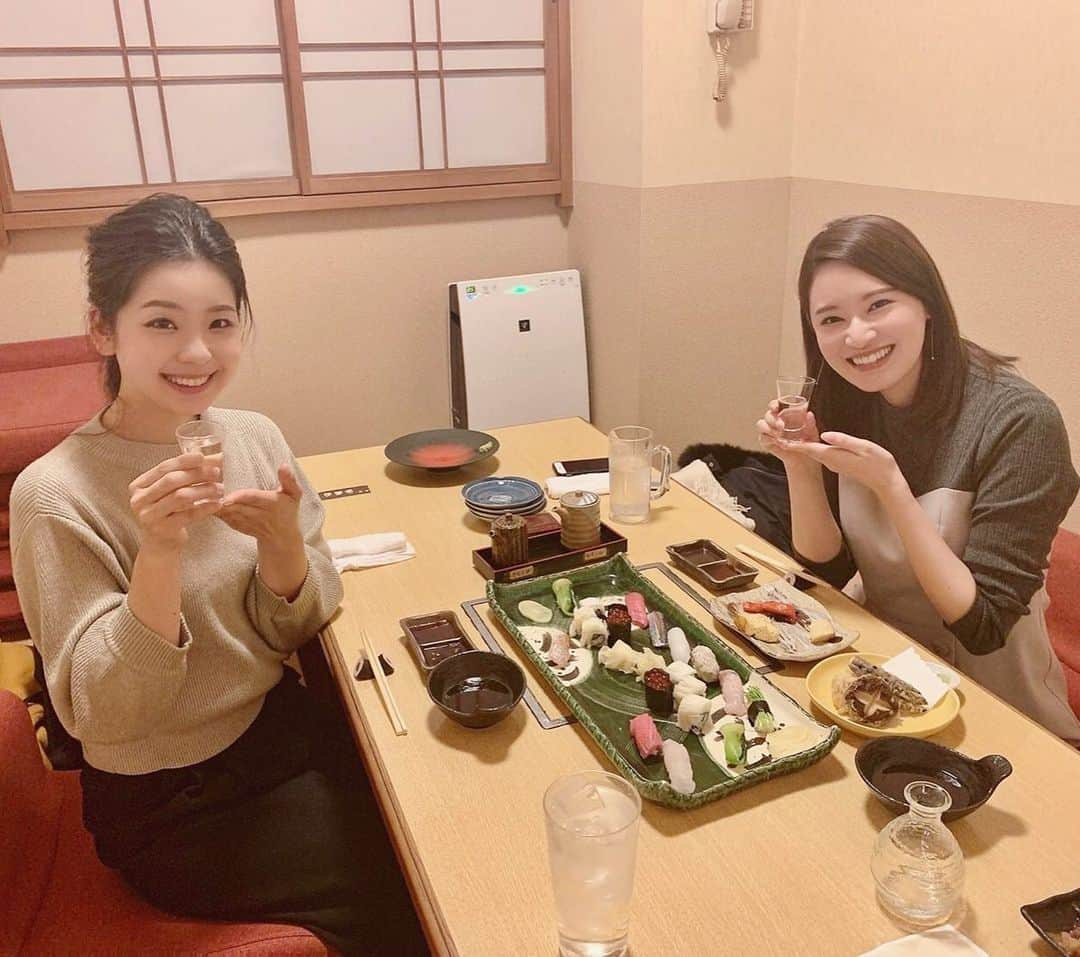 佐竹美希さんのインスタグラム写真 - (佐竹美希Instagram)「このところ、美味しいものをたくさん食べてどんどん肥えてます🐷  先日、日テレ系列同期アナウンサーの  北日本放送 #山下千晴 ちゃん @yamashita_chiharu_knb   と  山口放送 #高松綾香 ちゃん @ayakatakamatsu063   とご飯を食べました☺️  全国で頑張ってる同期の存在はとっても励みになります！  ふたりともありがとう♡ また近況報告しようねー！✨  #アナウンサー #同期 #日テレ系 #女子アナ #ご飯 #富山 #富山市 #お寿司 #歩寿司 #東京 #新大久保 #サムギョプサル」12月17日 8時54分 - miki_stk