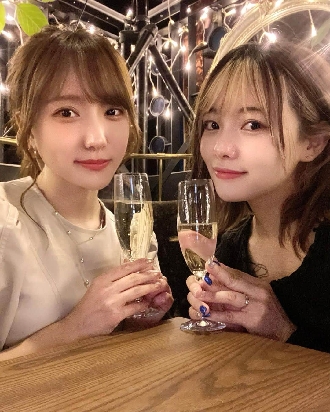 橘ひと美さんのインスタグラム写真 - (橘ひと美Instagram)「🥂⋆͛ クリスマスデートしてきた👭🎄💕」12月17日 9時28分 - h1t0mi_0210