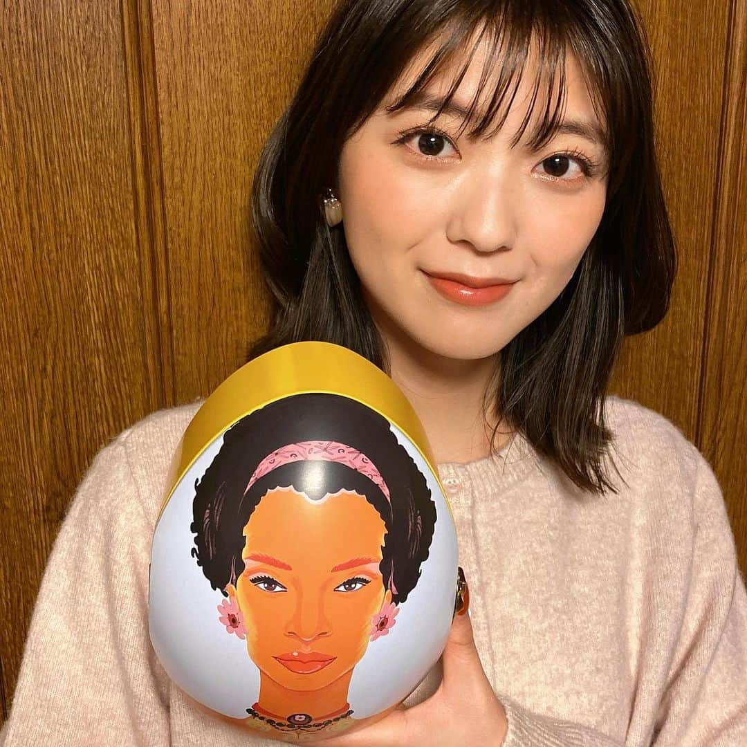 工藤美桜さんのインスタグラム写真 - (工藤美桜Instagram)「日本新上陸のスキンケアブランド『ドランク エレファント』からギフトいただきました☺️  乾燥が激しい今の季節にもぴったりな、しっとり肌を作ってくれるスキンケアアイテムです！ メイクのりもよくなるので朝のスキンケアにすごく良いなと思いました〜！ 贈り物でも、自分へのクリスマスプレゼントでもぜひ🎁  #ドランクエレファント #ドランクホリデー #手のひらスムージー @drunkelephant」12月17日 14時39分 - mmio_kudo