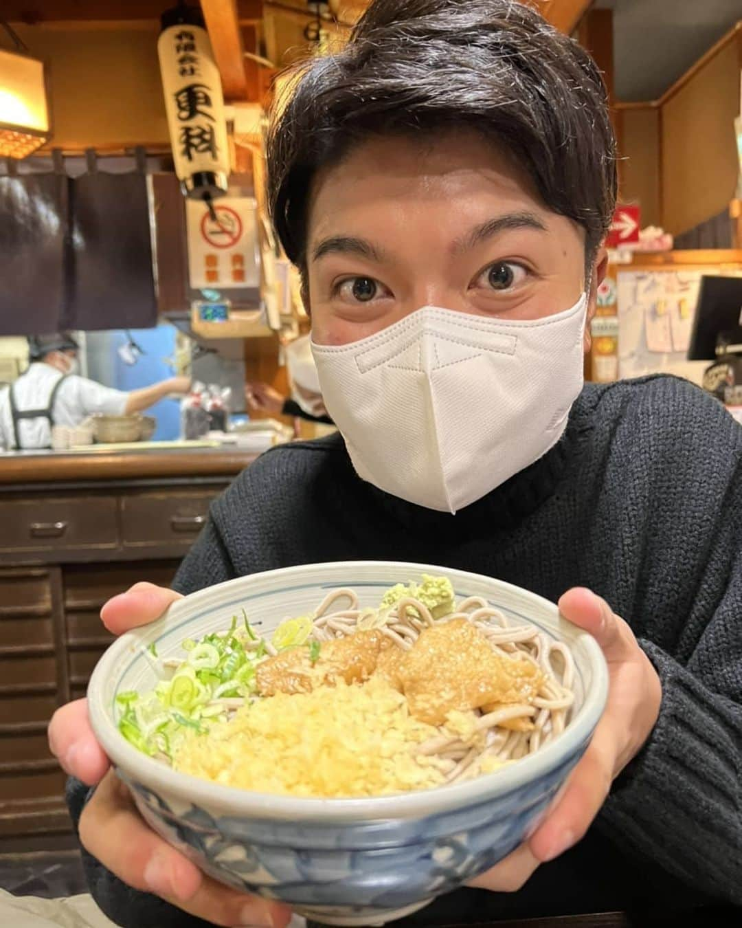 中京テレビ「キャッチ！」さんのインスタグラム写真 - (中京テレビ「キャッチ！」Instagram)「‎ᐢ⓿ᴥ⓿ᐢ  寒い冬でも１日600杯売れる ( 'ω'o[ 冷やしたぬきそば ]o  看板メニューは、 あったか “ みそ煮込みうどん ”  暖か店内で冷たいおそば… 冷えた体に温かいおうどん…  どちらも悩みますねぇ🤤︎💕︎💕  #きょうの元気くん #更科 #キャッチ中継 . . . #ctvcatch 📺『キャッチ！』月～金曜日午後3時48分から生放送 #中京テレビ #上山元気 . . 👀目撃情報などはプロフィールのリンク内『投稿BOX』へ 🐦Twitter→@ctvcatch」12月17日 18時10分 - ctvcatch