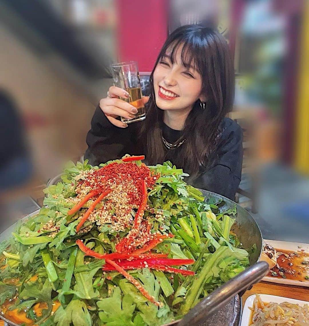 長谷川万射のグルメインスタ