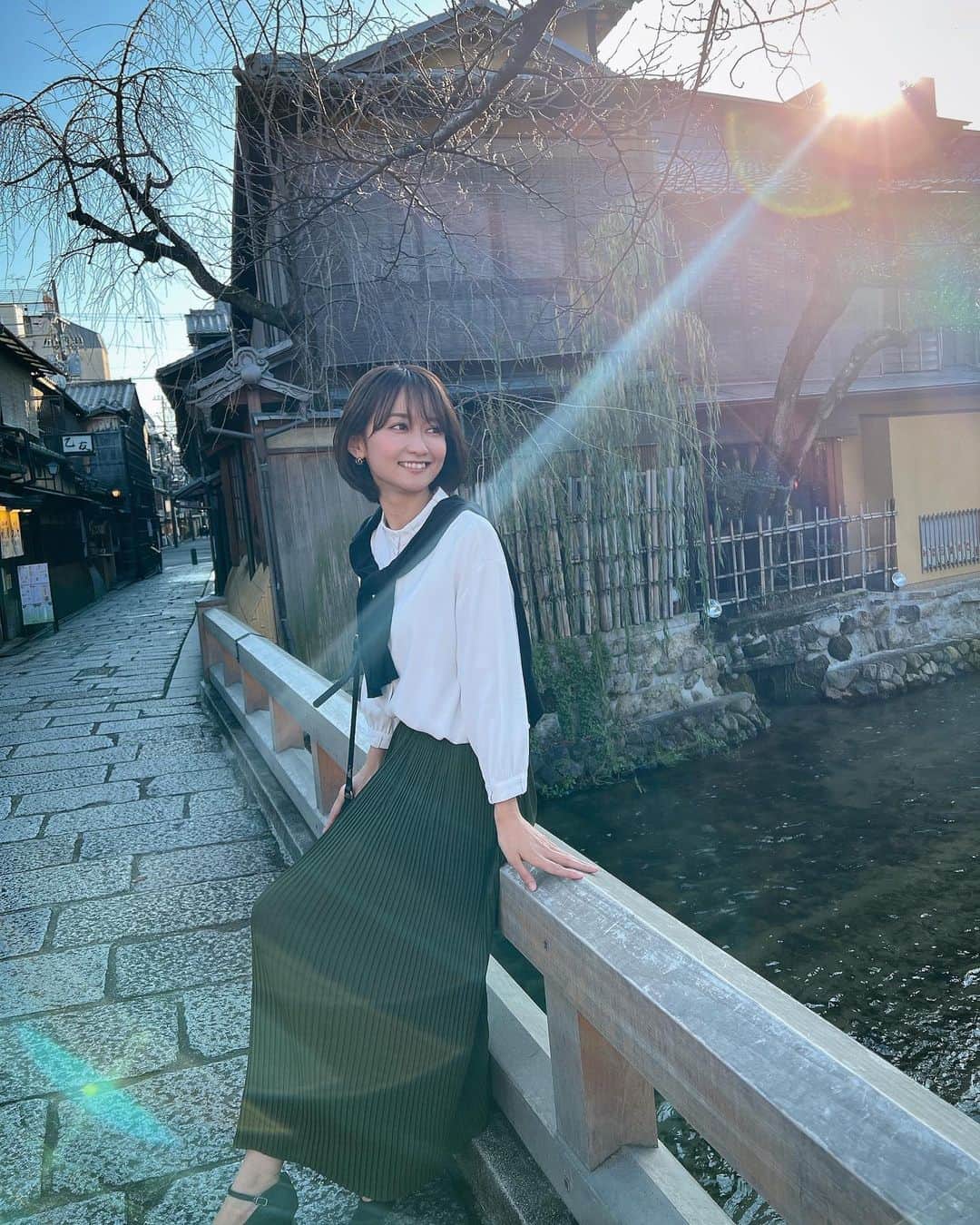 山吹香織さんのインスタグラム写真 - (山吹香織Instagram)「京都🏯 ・ ・ ・ 一人で清水寺行って寂しくて5分でかえってきたのは🤣㊙️爆 ・ ・  ・ 今度はプライベートでゆっくり色々散策したいなぁ。。☺️🌿 ・ ・ ・ #撮影#モデル #オフショット #京都#kyoto  #癒されました 🍀 #旅行に行きたい ♨️」12月17日 18時45分 - kaori_yamabuki