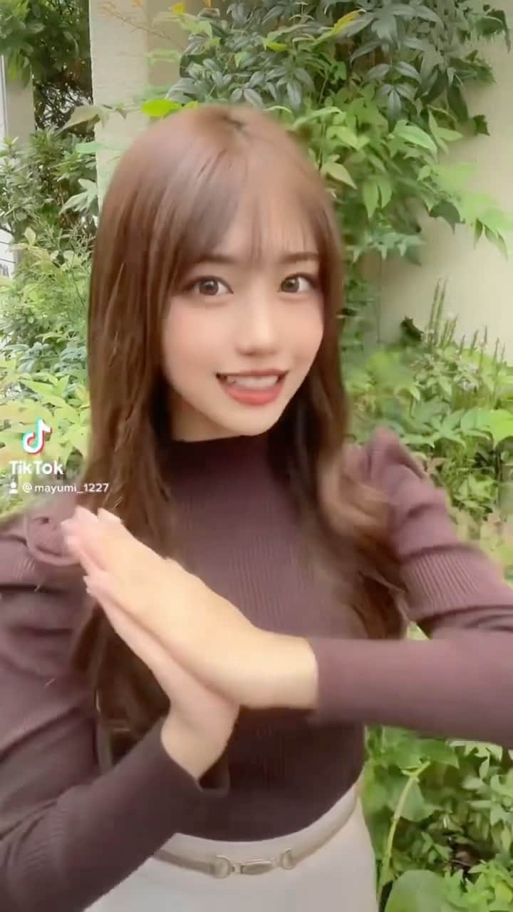のインスタグラム：「《Tiktok♪♪ ヨワネハキ🖤💛》⁠⠀ *⁠ 今回ご紹介させて頂きますのは!!👀❤︎⁠⠀ 白石まゆみさん< @mayumi.1227 >の素敵な動画🔆 *⁠⠀⁠⠀⁠⠀⁠⠀ そいやさ♪そいやっさ♪🎼 終始かわいすぎて癒されます😍💖 *⠀⁠⠀⁠⠀⁠⠀⁠⠀ 白石まゆみさん< @mayumi.1227 > ⁠⠀⁠⠀ 素敵な投稿ありがとうございました☺️🎥✨⠀⠀ * 白石まゆみさんのアカウントには他にも素晴らしいリール動画が沢山ありますので是非覗いてみてくださいね💁‍♀️💙⁠⠀⁠⠀⁠⠀⁠⠀ *⠀⁠ △▼△▼△▼△▼△▼△▼△▼△▼△▼ ⁠⠀⁠⠀⁠⠀ ❤🧡💛「美女美容事情」💚💙💜⠀⠀⠀⠀⠀⠀⠀⠀⠀⠀⠀⠀⠀⠀⁠⠀⁠⠀⁠⠀⁠⠀⁠⠀ 👇掲載ご希望の方は👇⠀⠀⠀⠀⠀⠀⠀⠀⠀⠀⠀⠀⠀⠀⠀⁠⠀⁠⠀⁠⠀⁠⠀⁠⠀ @b_b_j.jタグ付けと🖤 #ビジョビ ⁠⠀ 🖤タグ付けお願いします✨⠀⠀⠀⠀⠀⠀⠀⠀⠀⠀⠀⠀⠀⠀⠀⁠⠀⁠⠀⁠⠀⁠⠀⁠⠀ △▼△▼△▼△▼△▼△▼△▼△▼△▼ ⁠⠀⁠⠀⁠⠀⁠⠀⁠⠀ #インスタ女子 #インスタ美女 #インスタグラマー #ヨワネハキ #ニットコーデ #ニット女子 #ニット #tiktok #tiktokers #tiktokgirls #japanesegirl」