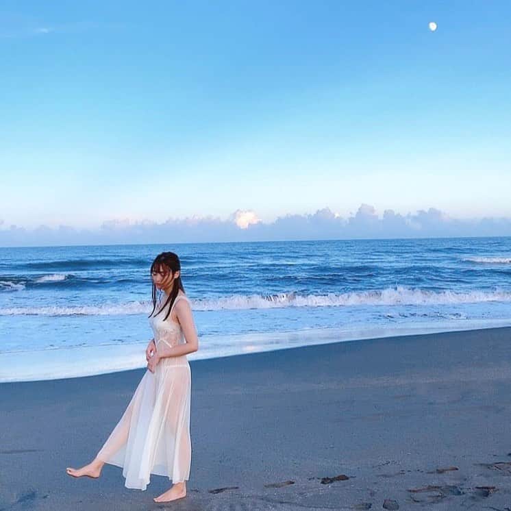 石田桃香のインスタグラム：「1st.DVD『withももか』 本日発売です。沢山の方に届きますように🕊」