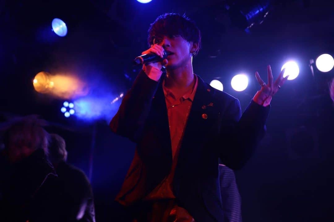 CHIBA（千葉光平）のインスタグラム：「遂にあと2日。  メンタルは意外にも安定しています  #singer」