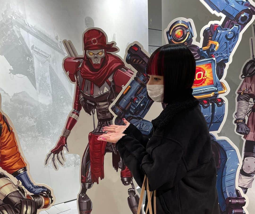 のインスタグラム：「れゔたんと写真撮ってきた！！！ かーわい #apex」