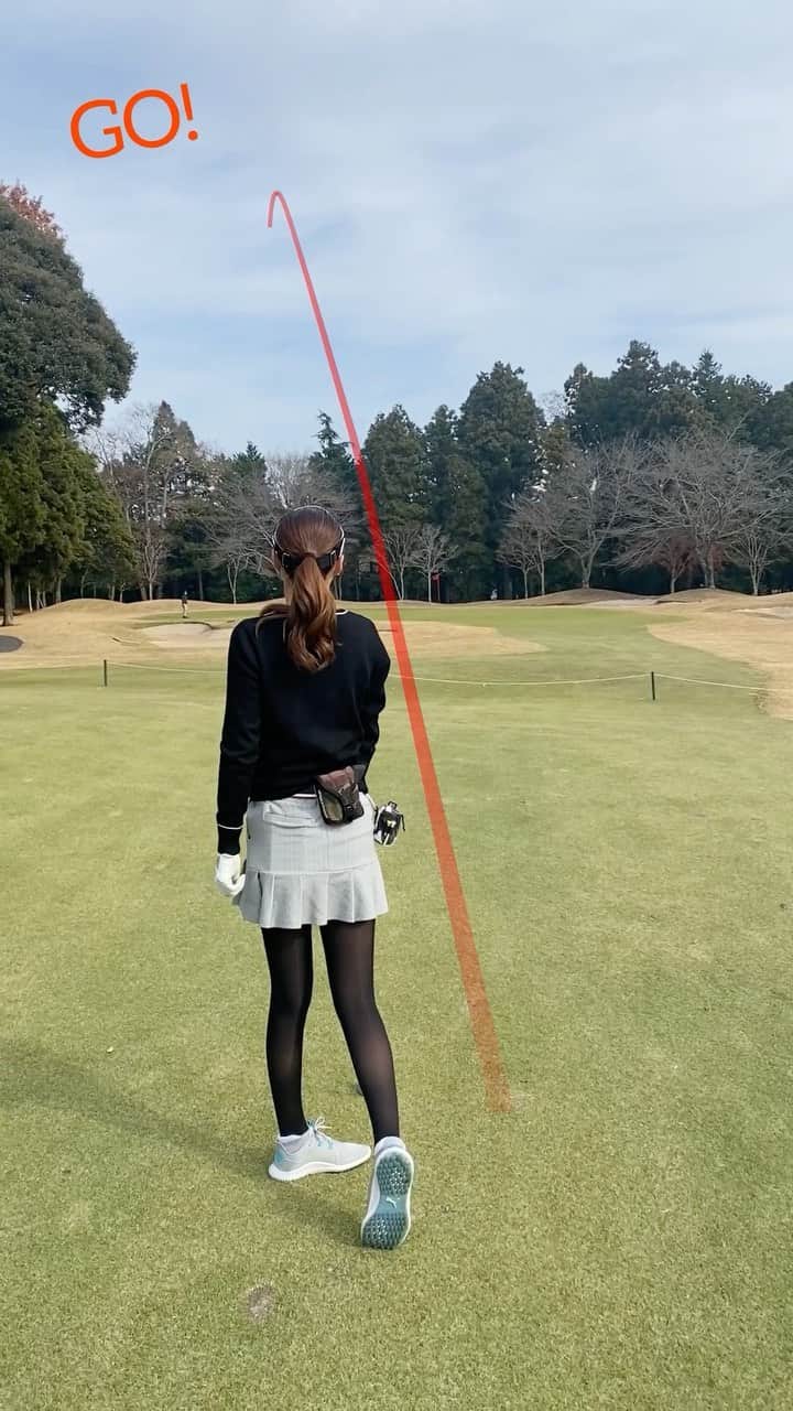 山下詩乃のインスタグラム：「GO❗️GO❗️ みんな言ってくれた🙏 最近苦手なバンカーにドキっひやっとした😅 動画タップしたら大きくなるよ！  #引っ掛けた #バンカーに吸い込まれそう #ミスショット #ゴルフスイング動画 #ゴルフ女子 #ゴルフ男子 #ゴルフ好きな人と繋がりたい  #ゴルフ好き #ゴルフ大好き」
