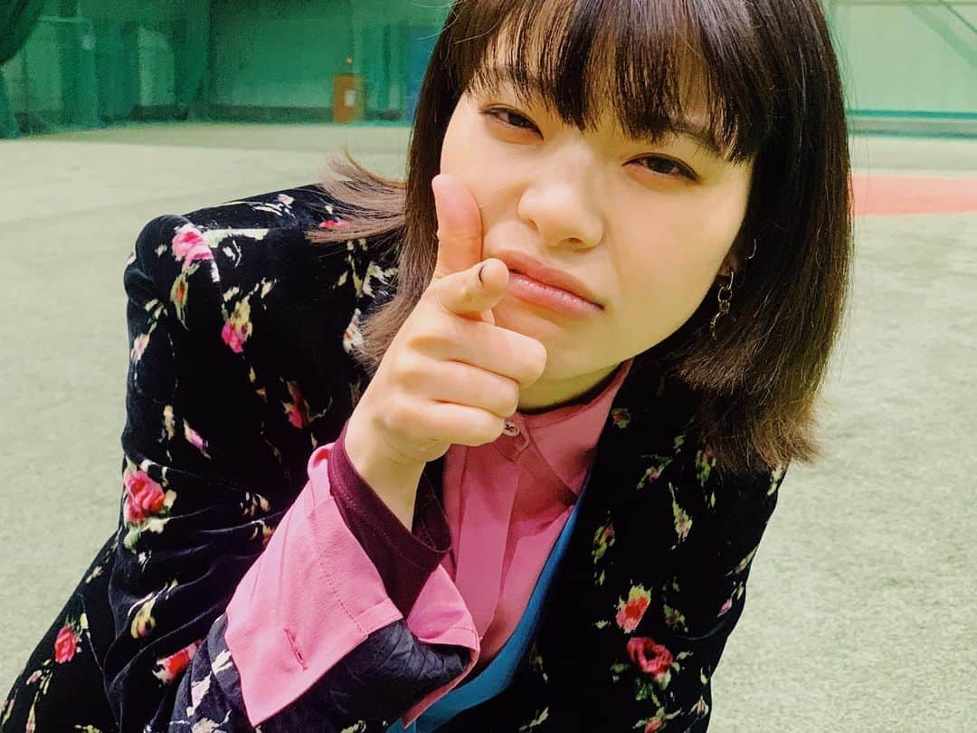 岸井ゆきのさんのインスタグラム写真 - (岸井ゆきのInstagram)「「No Activity／本日も異状なし」 配信記念ドライブインシアターイベントおわりました！ さむい中有難うございました！ やっとキャストの皆さまが揃い、監督と脚本を書かれたシソンヌじろうさんにお会い出来てうれしかったです🔫🚓🚨 No Activity、本日からアマゾンプライムビデオで配信開始です！ ぜひ6話まで一気見して、豊川さんがおっしゃったように何回でも見てください✨👀 全員異常ありですがいとおしい人人人のドラマです😌  #noactivity」12月17日 20時59分 - yukino_kishii