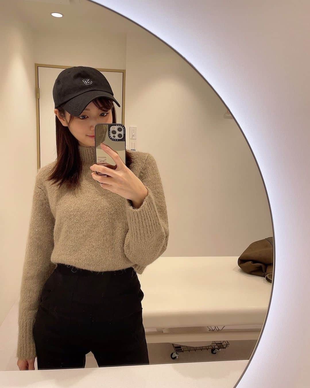 杉浦みずきのインスタグラム：「. 前行った時に撮ってた写真❤︎ 整体安定に通ってます✨ 最近顔痩せ気にしてるから小顔マッサージもやってもらった😋  #整体filament  @biyou_kawashima  @filament_yuto」