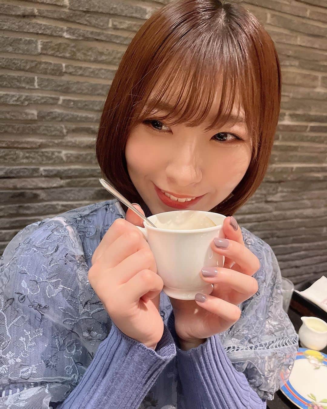 のインスタグラム：「こんばんは🧸🌸　　　　　　　　　　　 皆何してるの〜」
