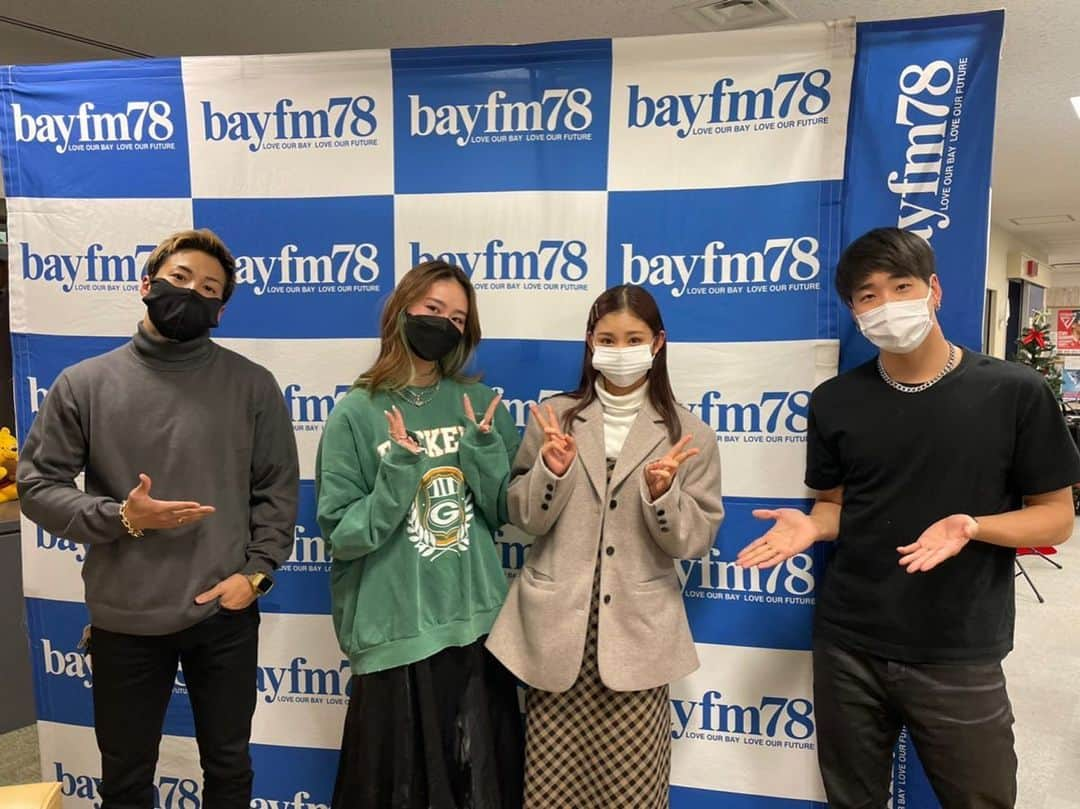 Girls²さんのインスタグラム写真 - (Girls²Instagram)「♡ ラジオ番組『WEEKEND THE RAMPAGE』（bayfm78）に 石井蘭と隅谷百花が生出演させていただきました☺️ ⁡ 本当に楽しくて時間があっという間でした💕  #陣 さん、#RIKU さん そして、ご視聴いただいた皆様 ありがとうございました！  @the_rampage_official  @rmpg_zin_official  @_riku_r.m.p.g_ldh  ⁡ #bayfm #rmpg #ベイクルー #THERAMPAGE さん #Girls2 #ガールズガールズ #80sLover #WeareGirls2 #隅谷百花 #石井蘭」12月17日 22時11分 - girls2_official